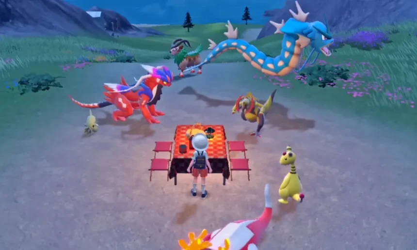 How to Trade With Friends in Pokemon Scarlet and Violet