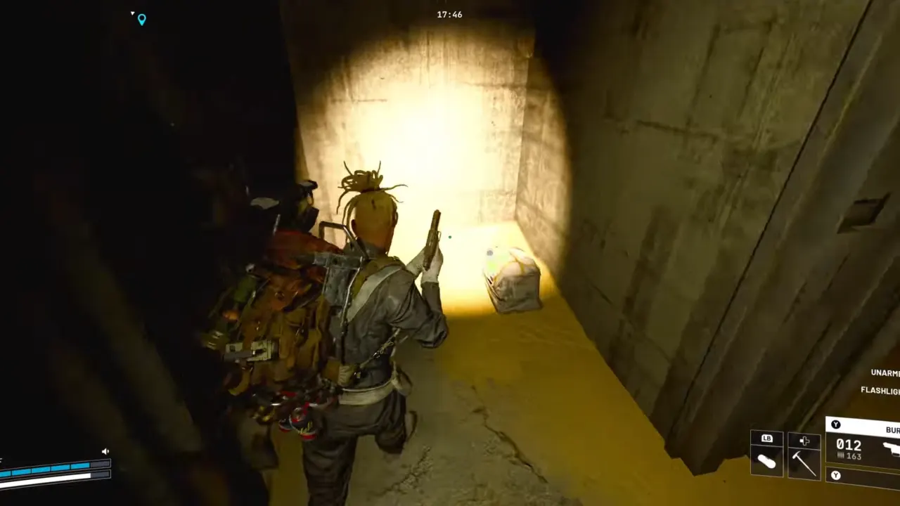 ARC Raiders What We Left Behind - pick container in Parking Garage underground