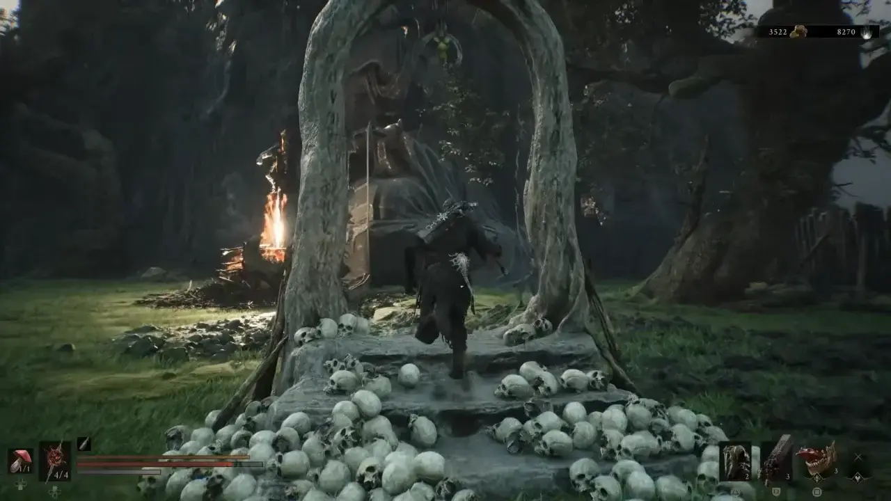 A statue revealed through illusory archway