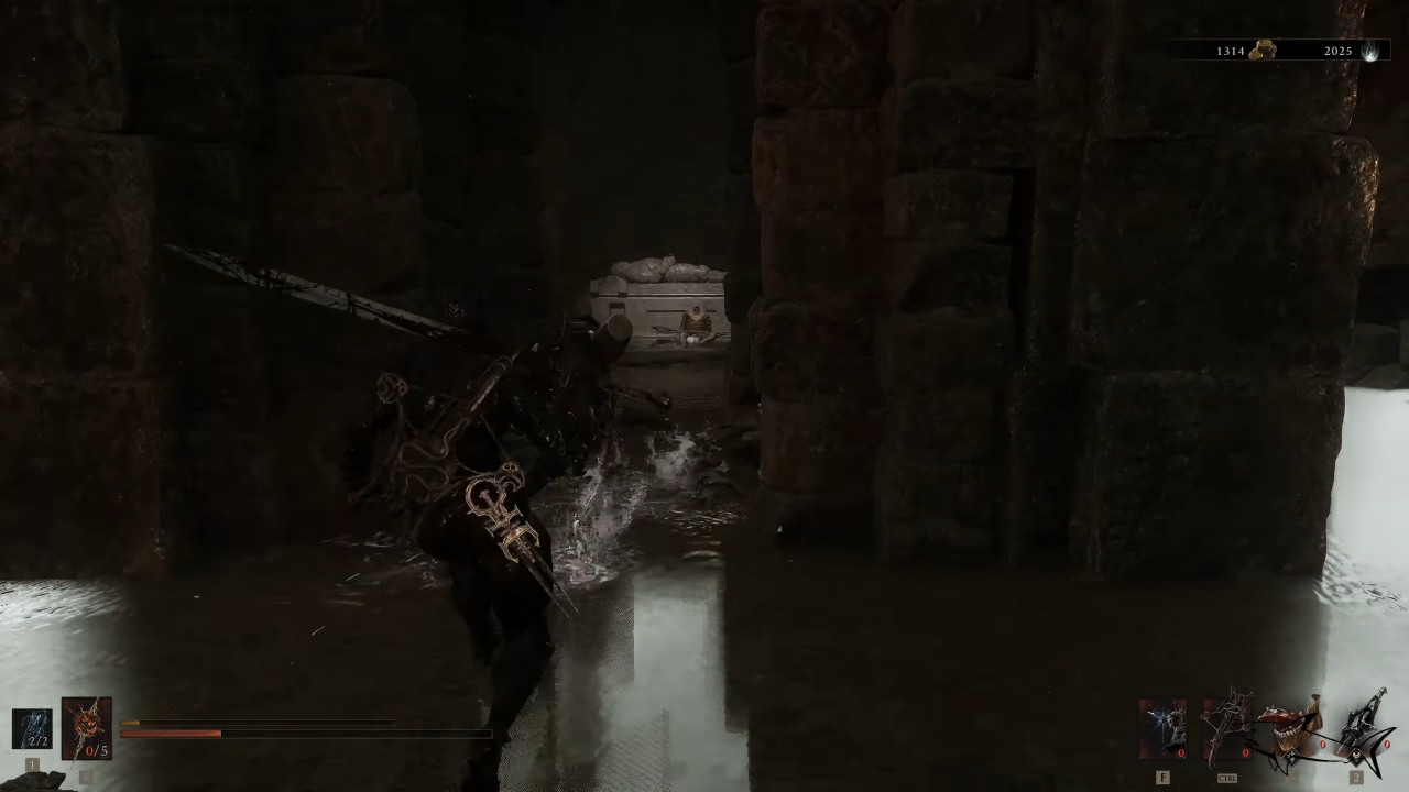 Fighting second knight in last chamber in The King's Crypt